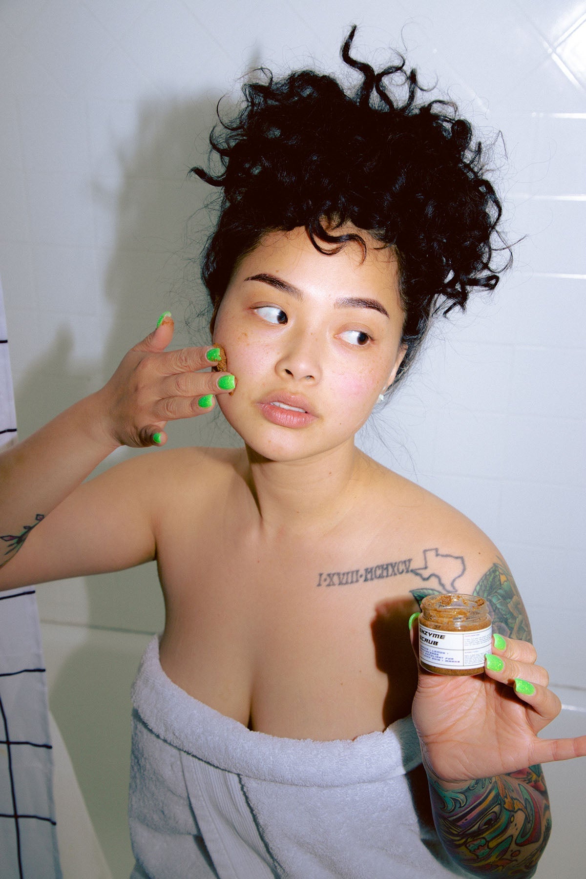 Dark Spot-Smoothing Enzyme Scrub With Pumpkin Enzyme