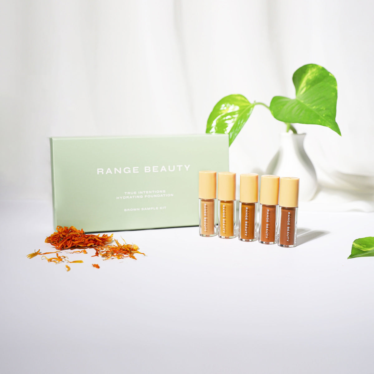 Range Beauty True Intentions Hydrating Foundation Sample Kit
